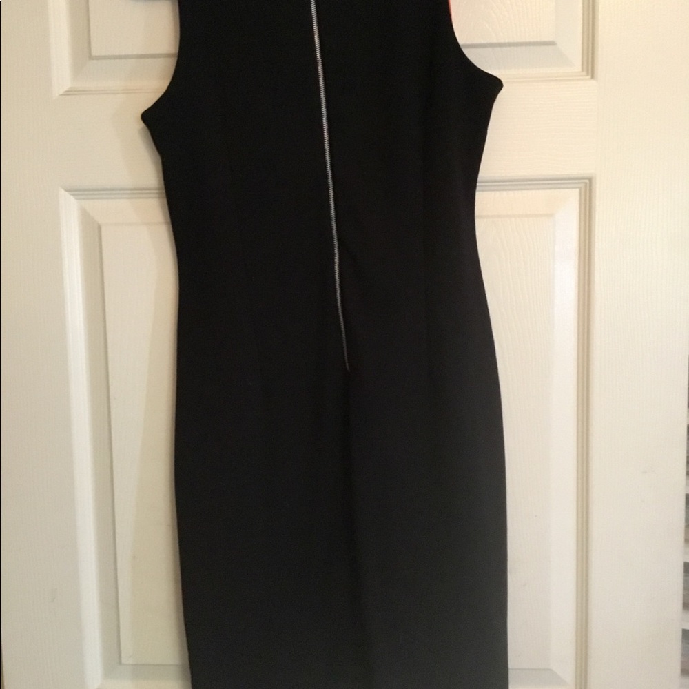 Color Block Dress - Picture 3 of 4